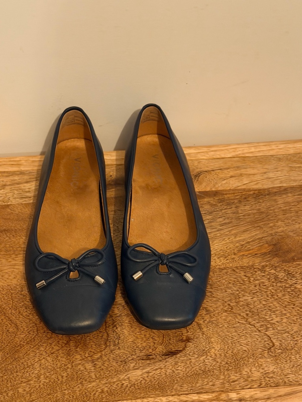 Vionic Klara Navy Nappa Leather Ballet Flats Orthotic - Women’s 8 US